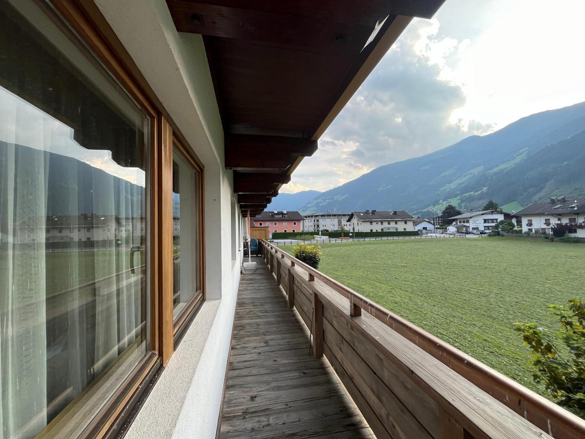 Zell Views Apartments Цел ам Цилер Екстериор снимка